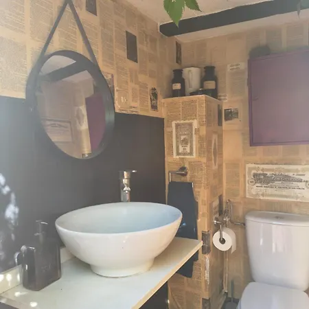 Eco- Refugio Centenario * Σαγούντο